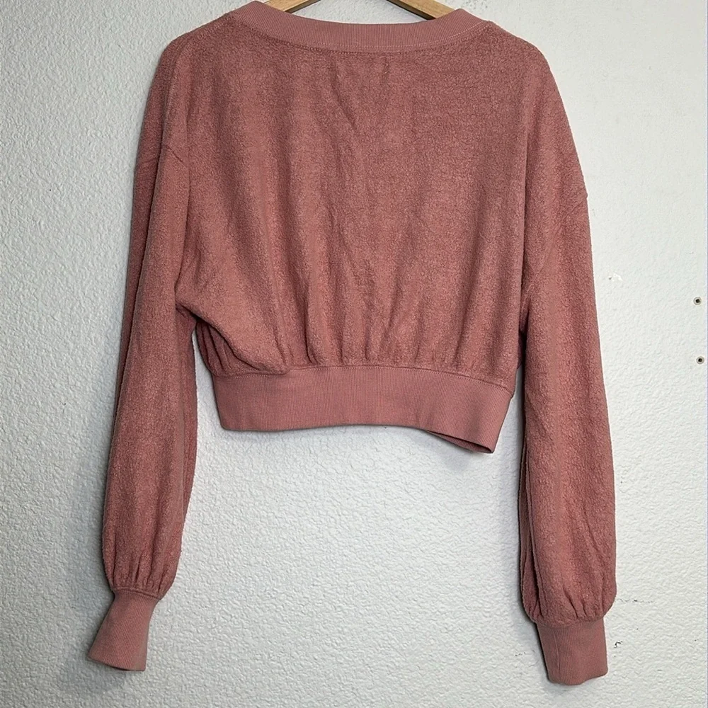 Urban Outfitters size small